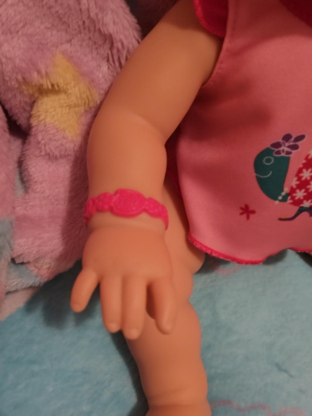 Baby Alive Wets N wiggles Doll 2010 - Picture 5 of 16